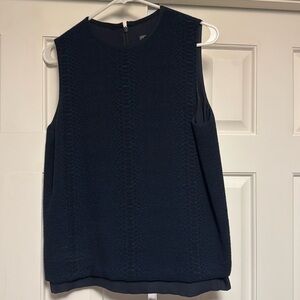 Vince navy blue shell size XS with silk lining